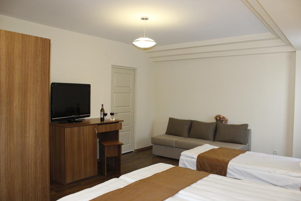 5Th Floor Guest House เยเรวาน ห้อง รูปภาพ