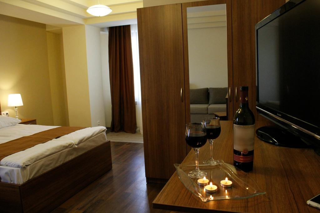 5Th Floor Guest House เยเรวาน ภายนอก รูปภาพ